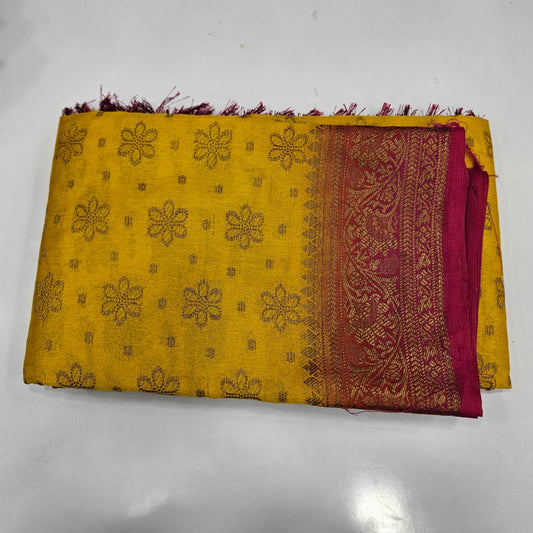 🌸 Flower Print Banaras Saree